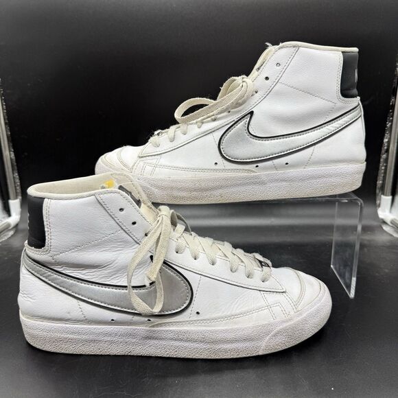 Nike Blazer Mid 77 Essential White Metallic Silver DH0070-100 Womens Size 11 - Picture 1 of 7